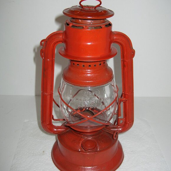Antique DIETZ LITTLE WIZARD OIL LANTERN w/Dietz Glass USA 11.5" Tall NICE!!! B - Picture 1 of 8